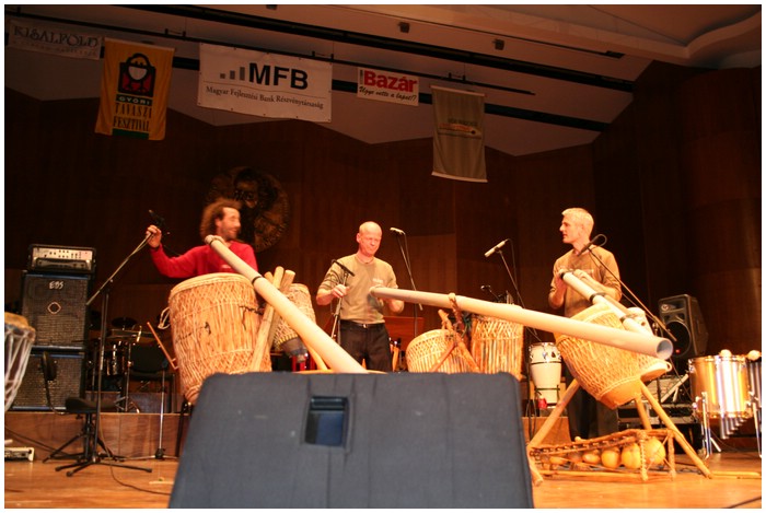 Play 'n Drum Percussion trio p tur i Ungarn IMG_2671.JPG