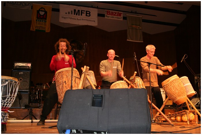 Play 'n Drum Percussion trio p tur i Ungarn IMG_2675.JPG