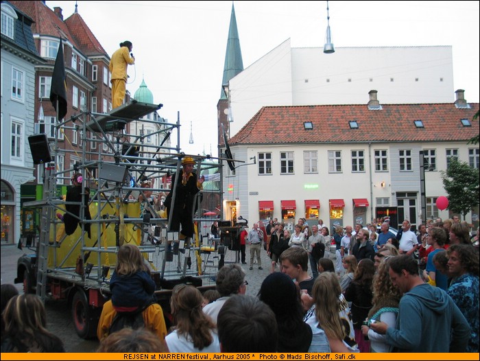 REJSEN at NARREN festival, Aarhus 2005 * Copyright  Mads Bischoff, Safi.dk