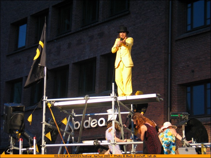 REJSEN at NARREN festival, Aarhus 2005 * Copyright  Mads Bischoff, Safi.dk