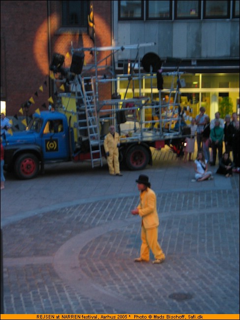 REJSEN at NARREN festival, Aarhus 2005 * Copyright  Mads Bischoff, Safi.dk