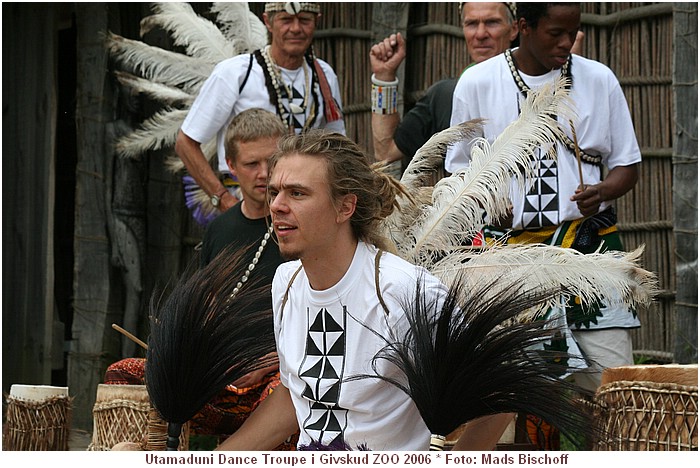 Utamaduni Dance Troupe i Givskud ZOO, Juni 2006 IMG_3202.JPG