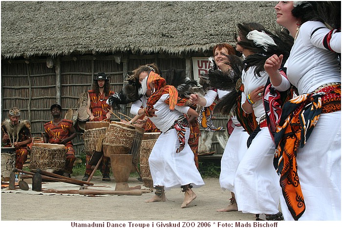 Utamaduni Dance Troupe i Givskud ZOO, Juni 2006 IMG_3463.JPG