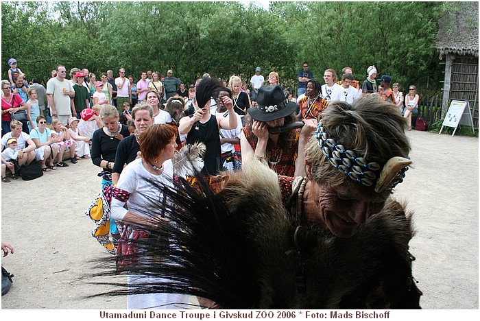 Utamaduni Dance Troupe i Givskud ZOO, Juni 2006 IMG_3594.JPG